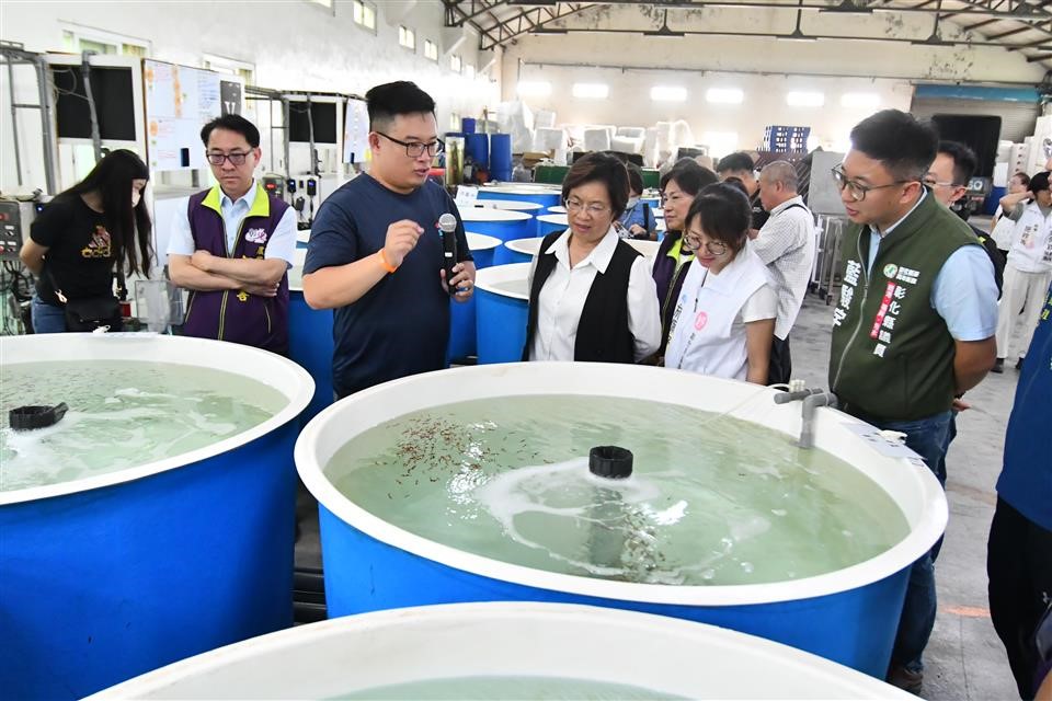 彰化出品驚艷國際 十大神農薛雍霖小丑魚達人 35個小丑魚品系 外銷14個國家