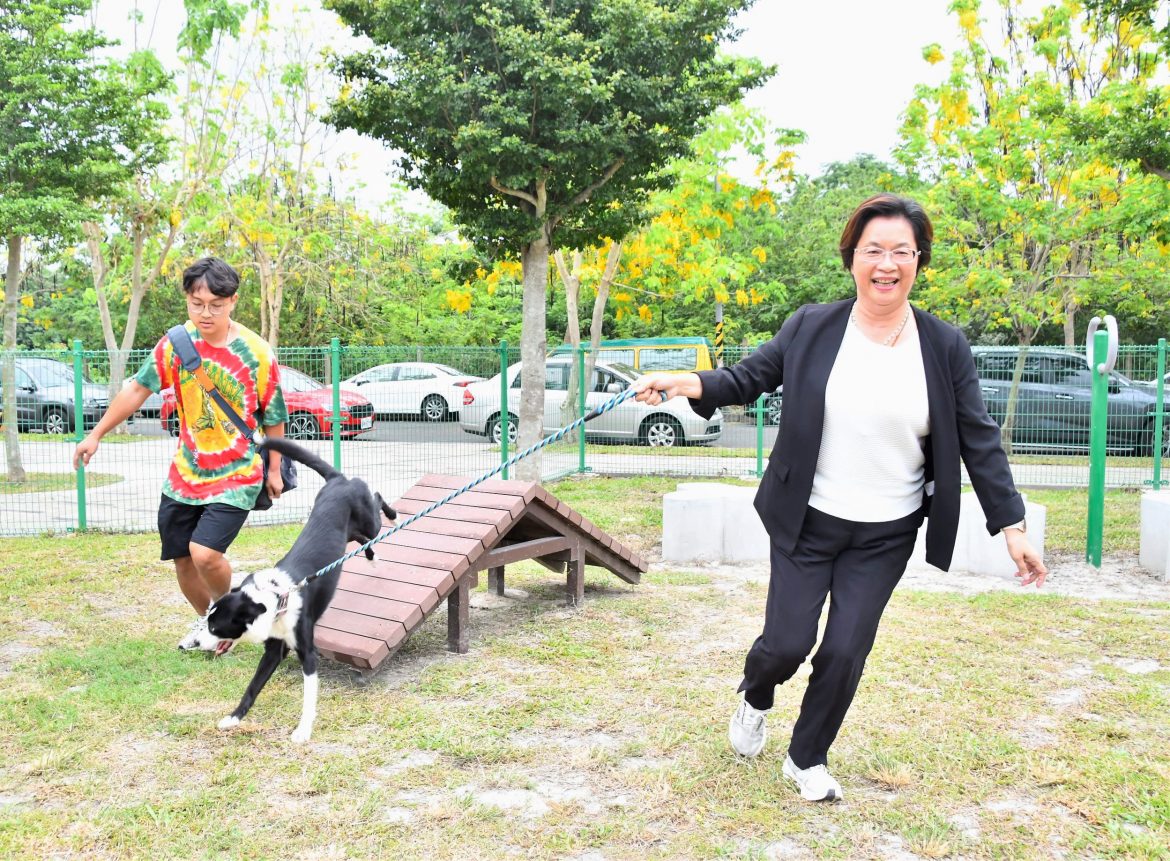 彰化縣第四座寵物公園 社頭花木公園完工啟用 讓毛小孩們有快樂玩耍的天堂